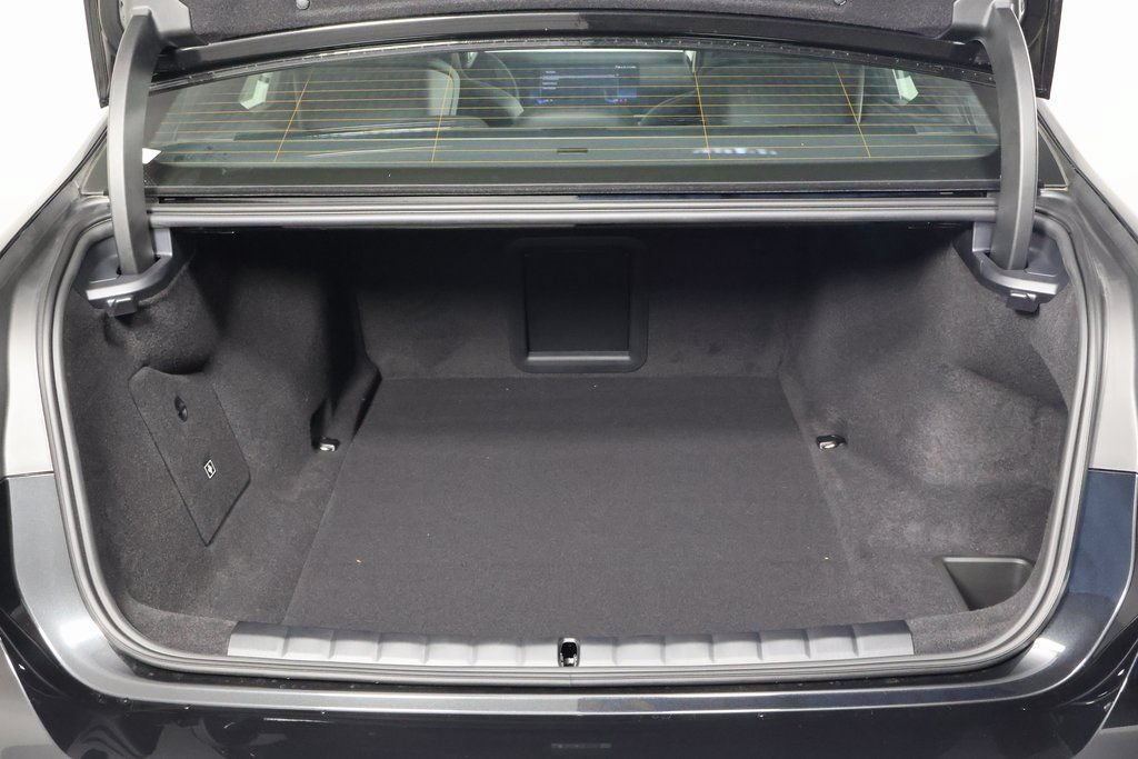 New 2026 BMW i7 eDrive50 w/ Executive Package RWD image 8