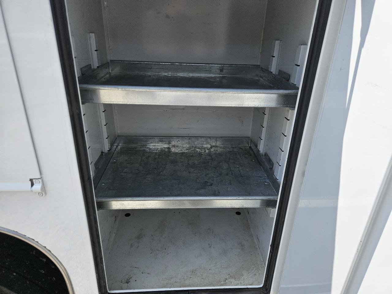 Used 2022 Ford F650 2WD Regular Cab Super Duty image 33