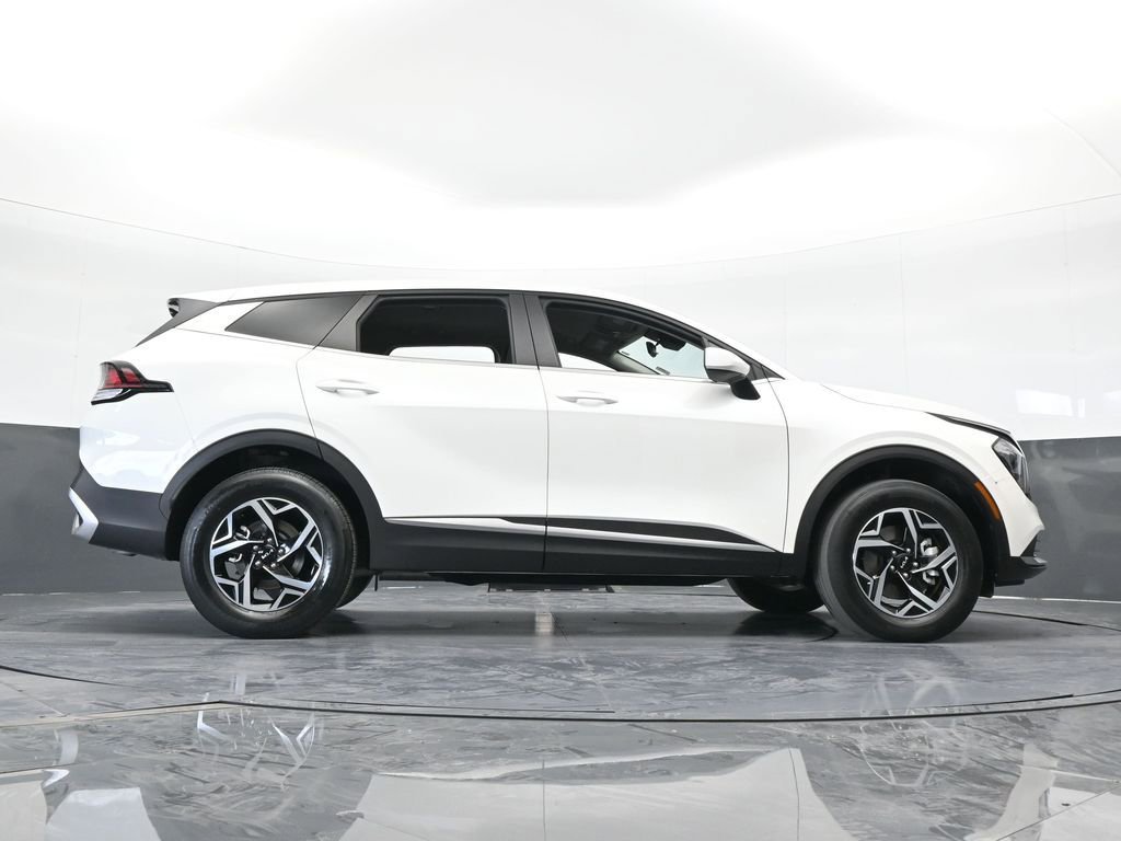Used 2023 Kia Sportage LX image 59