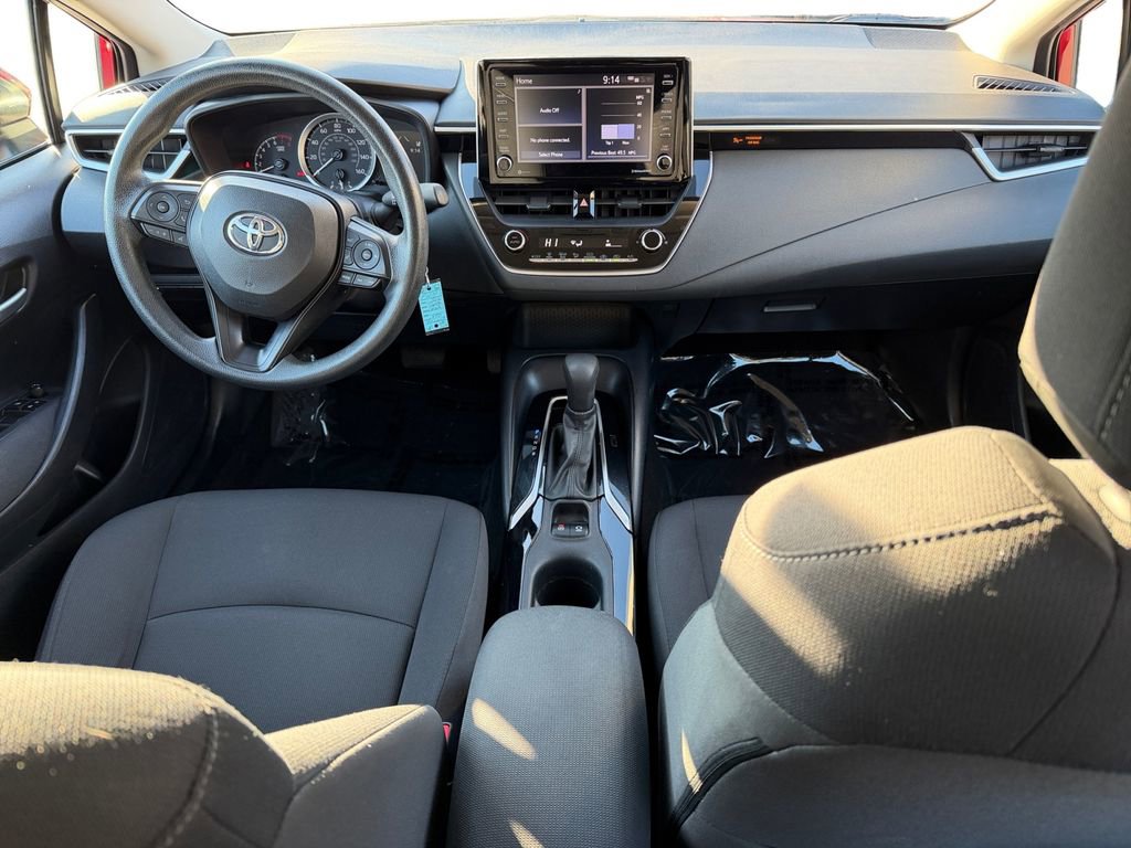 Used 2021 Toyota Corolla LE image 10
