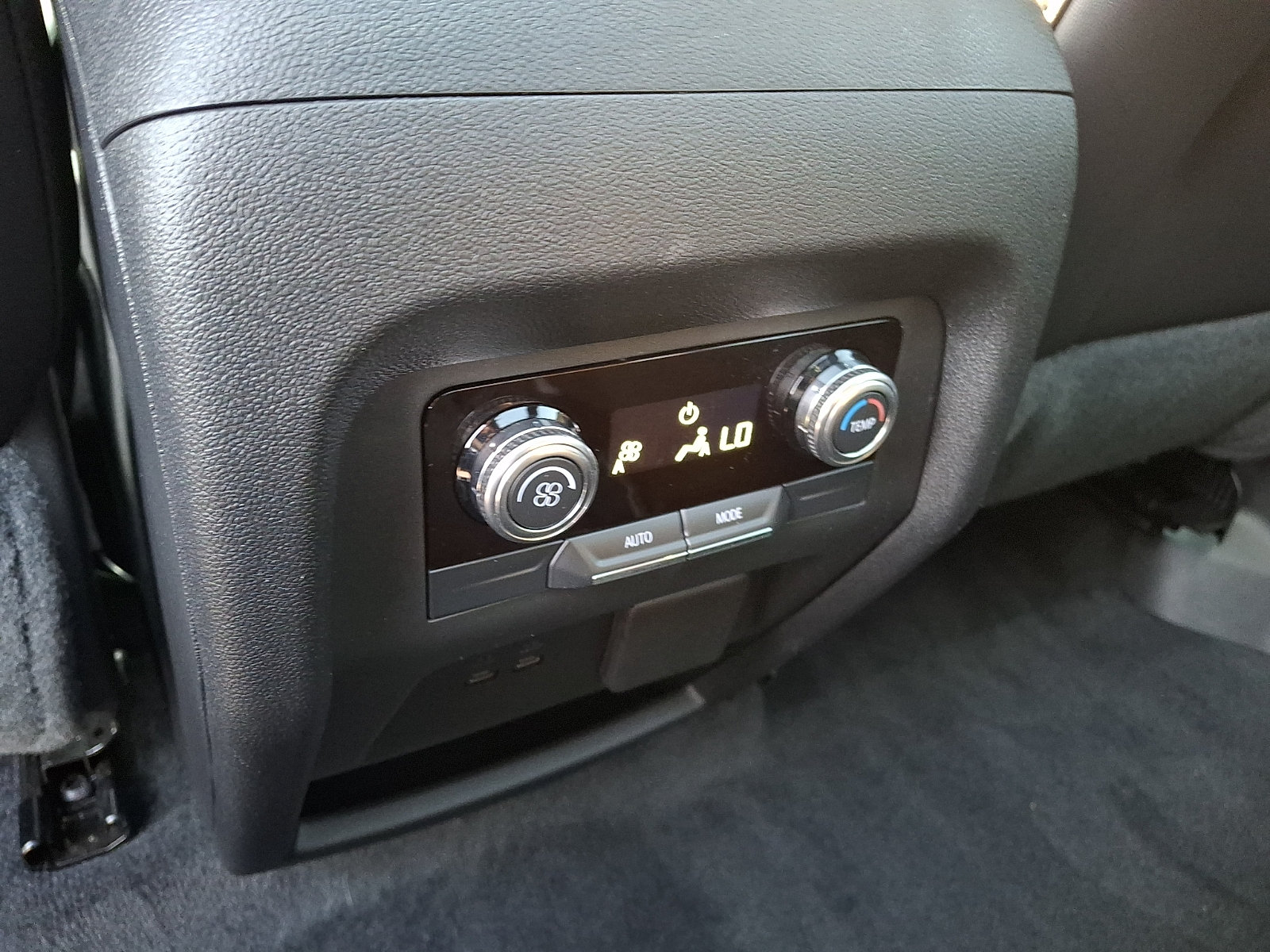 Certified 2024 GMC Acadia Elevation AWD/4WD image 11