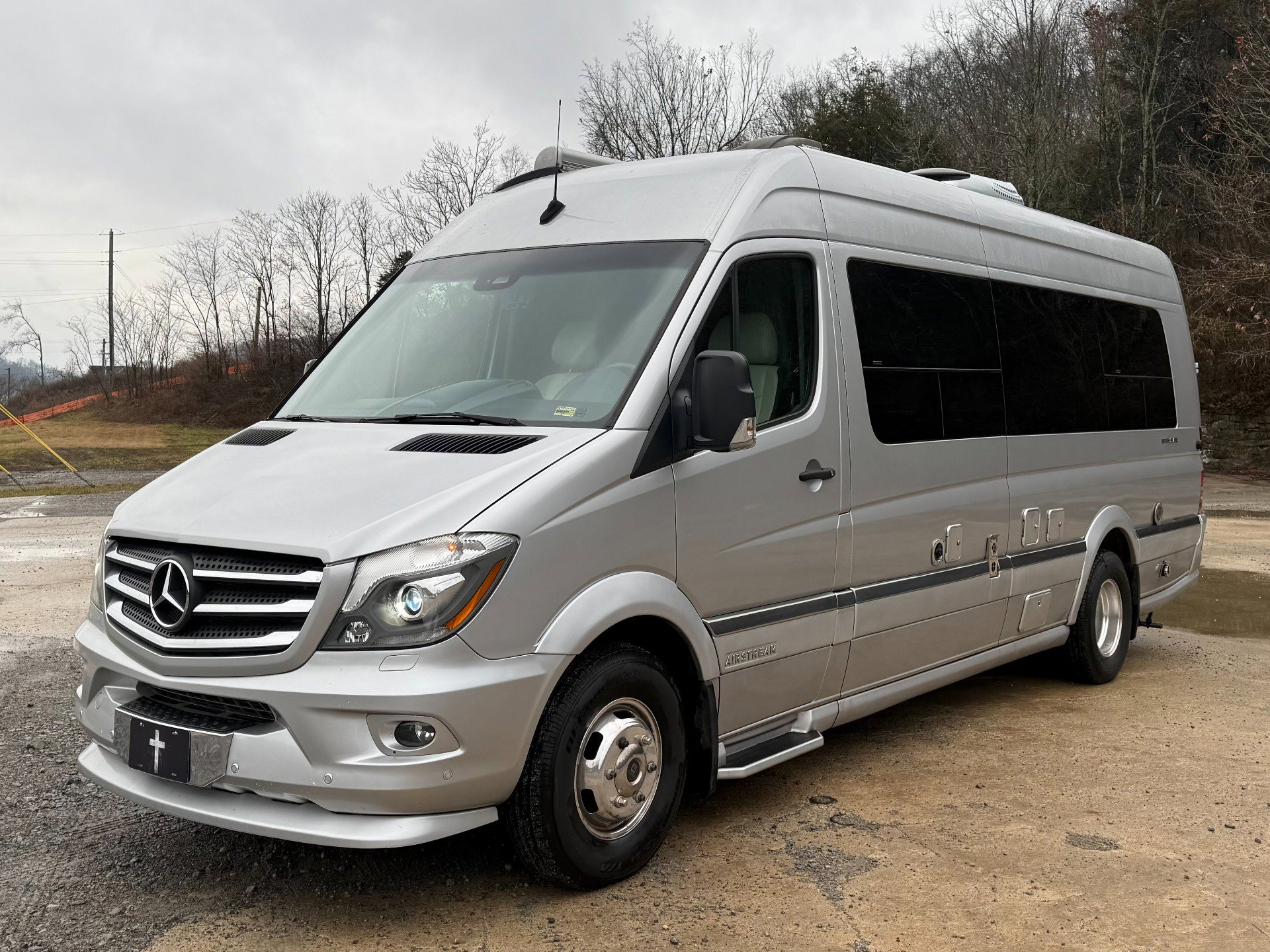 Used 2017 Mercedes-Benz Sprinter 3500 image 2