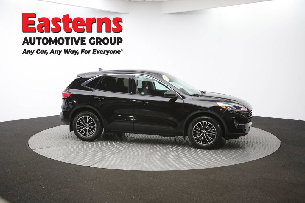 Used 2022 Ford Escape SE image 45