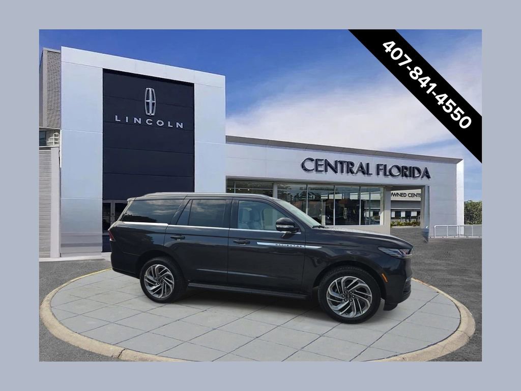 New 2026 Lincoln Navigator Premiere AWD/4WD image 1