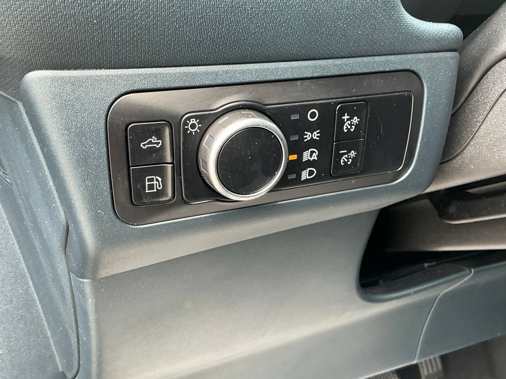 Used 2023 Ford Maverick XL FWD image 33