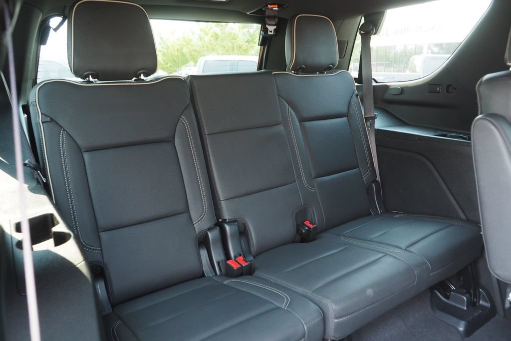 Used 2023 GMC Yukon SLT w/ SLT Premium Package AWD/4WD image 21