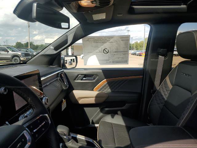 New 2026 GMC Canyon Denali image 28