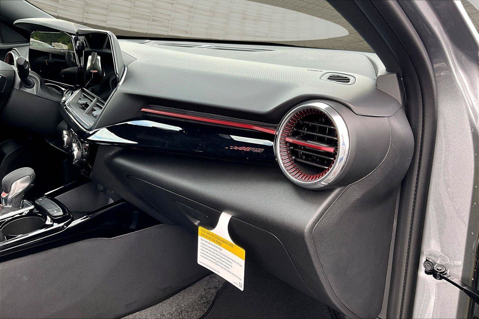 New 2026 Chevrolet Trax RS w/ Driver Confidence Package FWD image 32