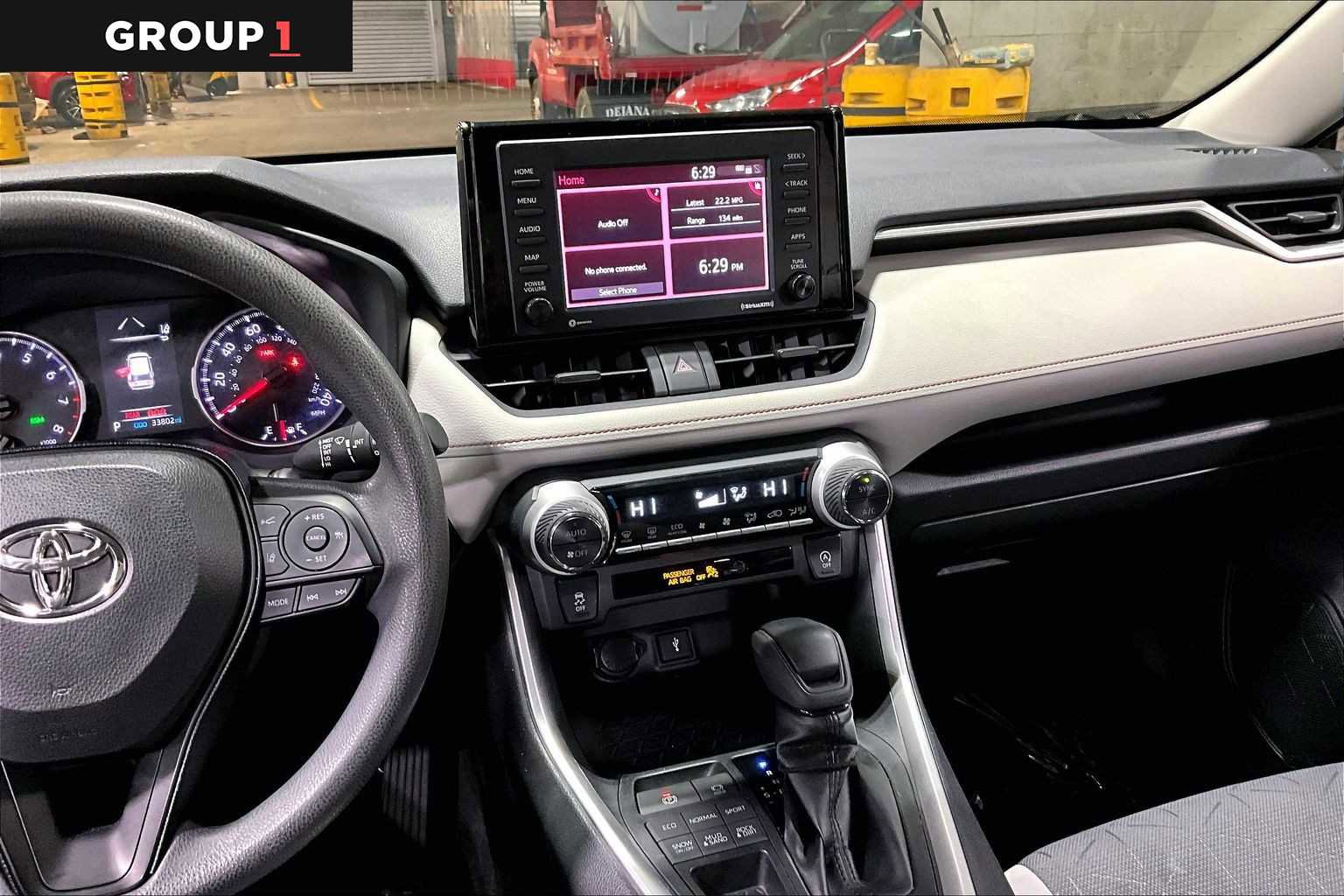 Certified 2020 Toyota RAV4 XLE w/ Convenience Package image 7