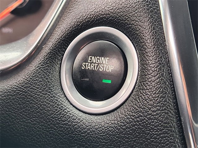 Used 2023 Chevrolet Traverse LT image 20