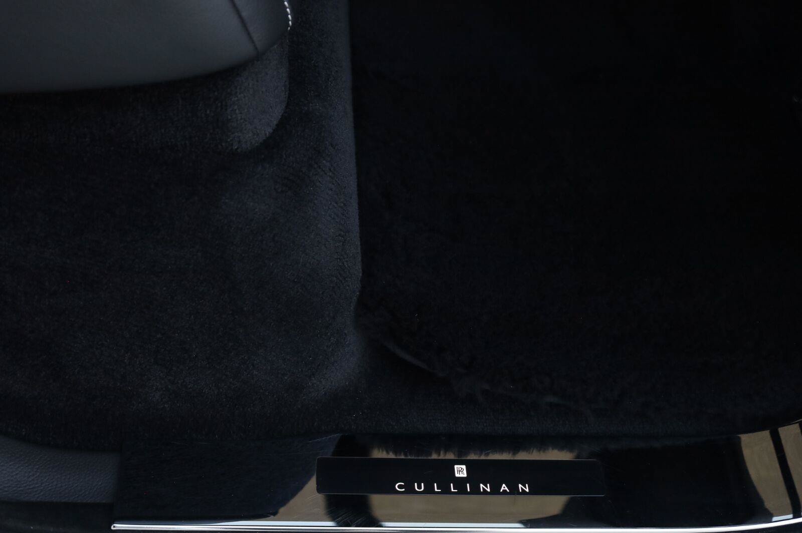 Used 2019 Rolls-Royce Cullinan AWD/4WD image 38