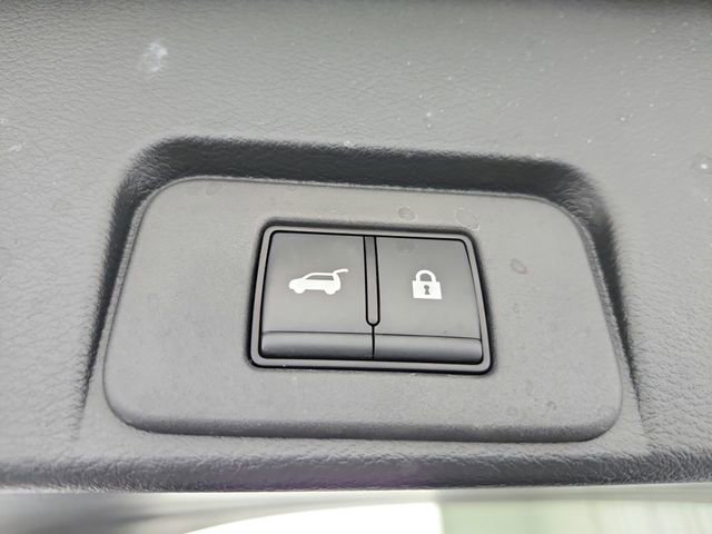 Used 2025 Nissan Rogue SL image 49