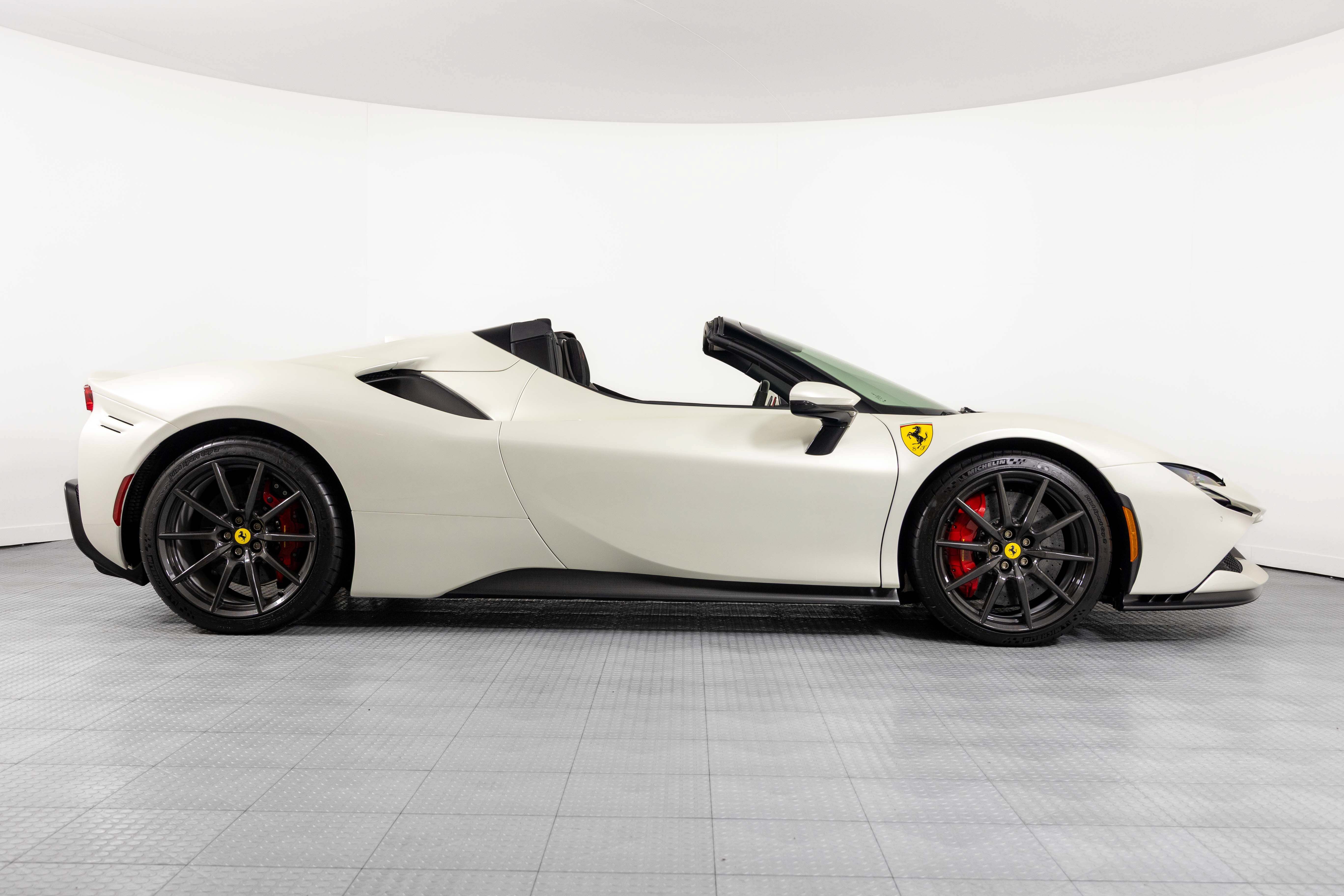 Certified 2025 Ferrari SF90 Spider AWD/4WD image 21