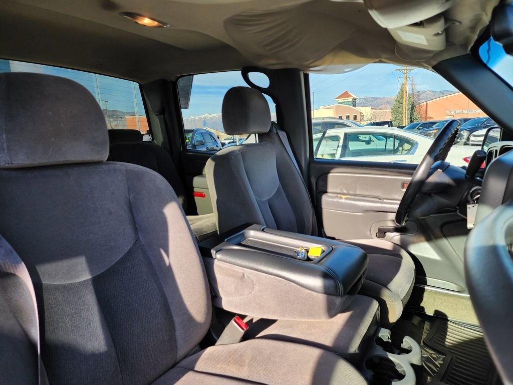 Used 2005 GMC Sierra 1500 SLE w/ Light Duty Power Package image 13