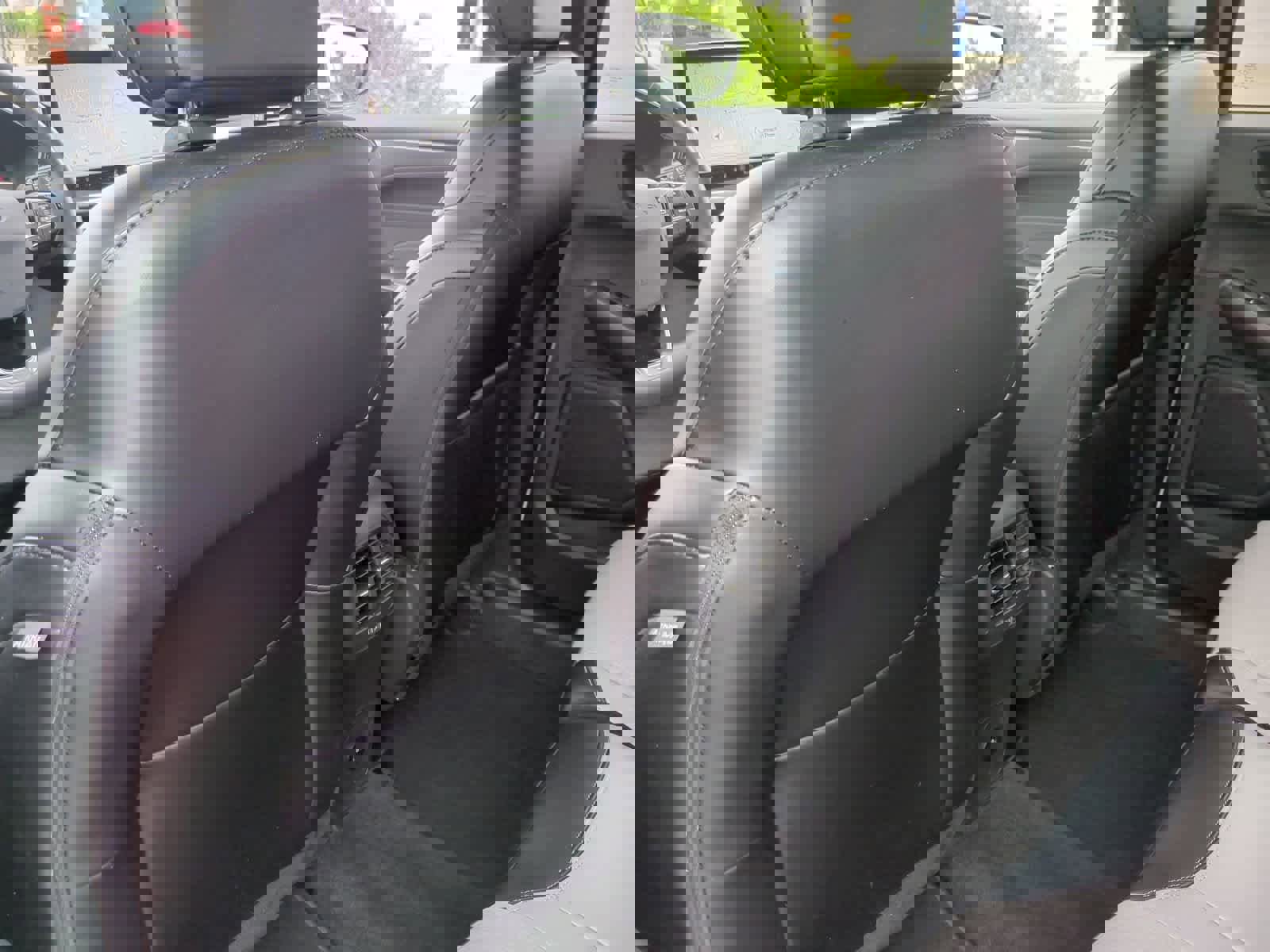 Used 2024 Ford Escape SE image 18