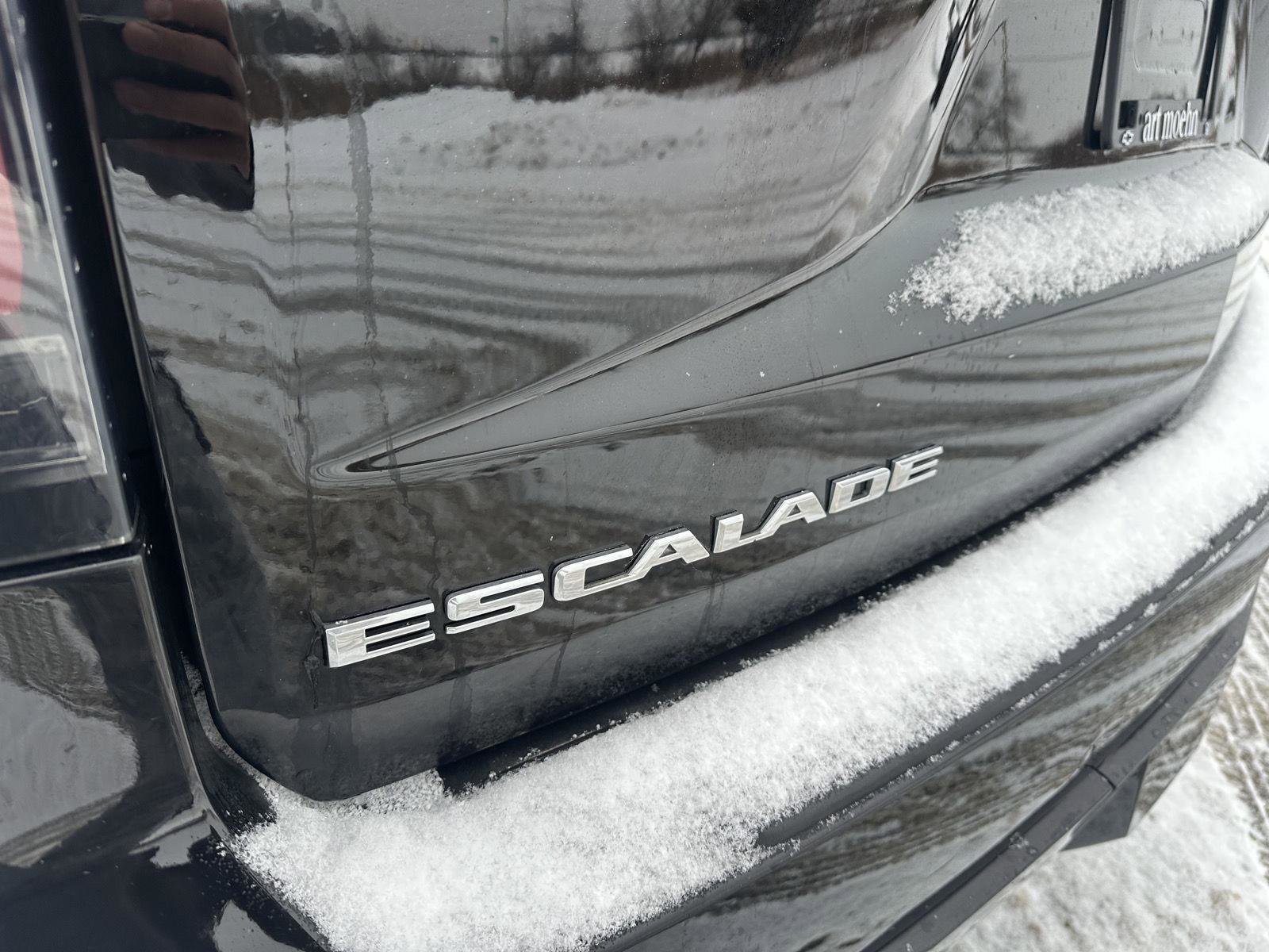 Used 2023 Cadillac Escalade Sport image 5