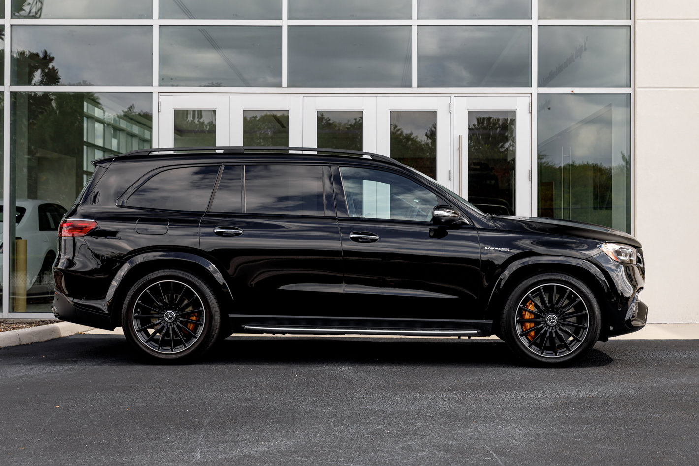 Used 2025 Mercedes-Benz GLS 63 AMG 4MATIC image 15