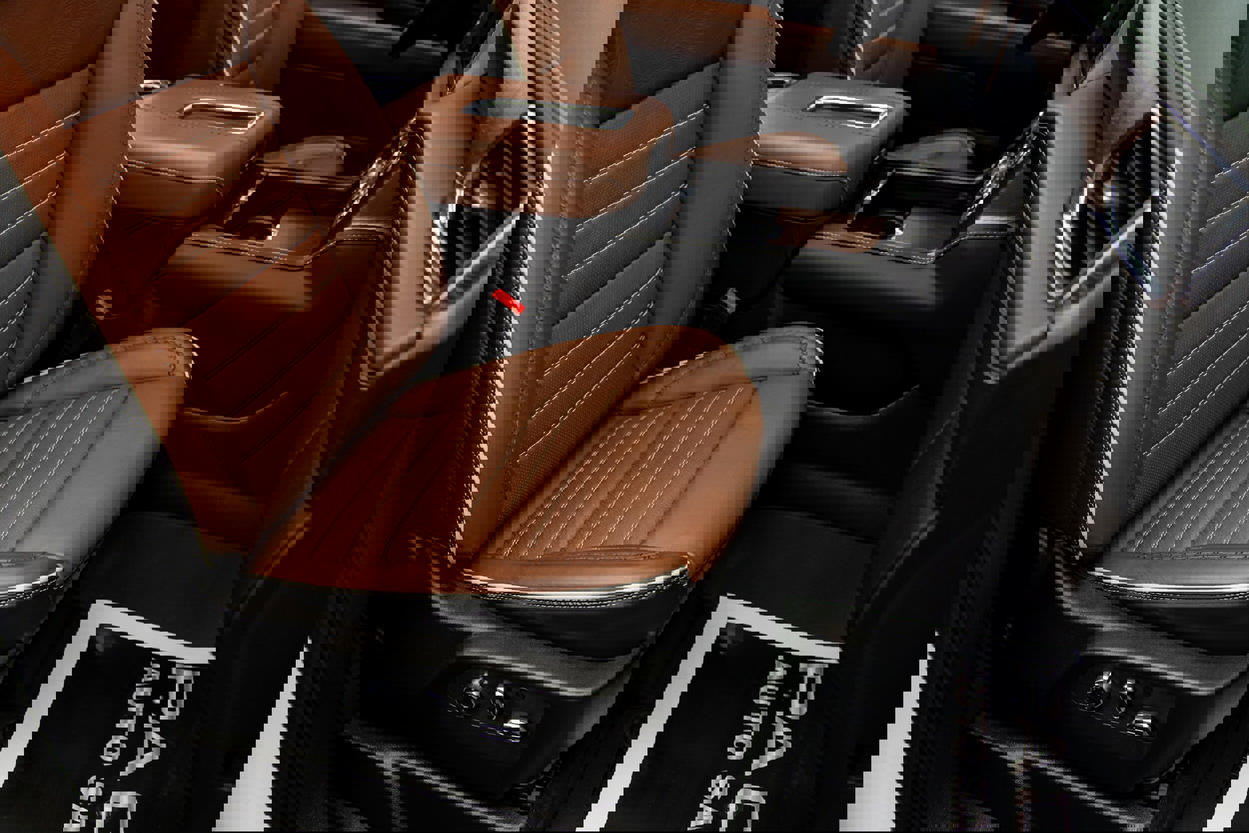 Used 2023 GMC Yukon XL Denali Ultimate image 32