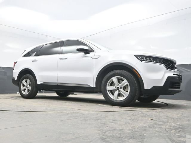 Used 2023 Kia Sorento LX AWD/4WD image 35