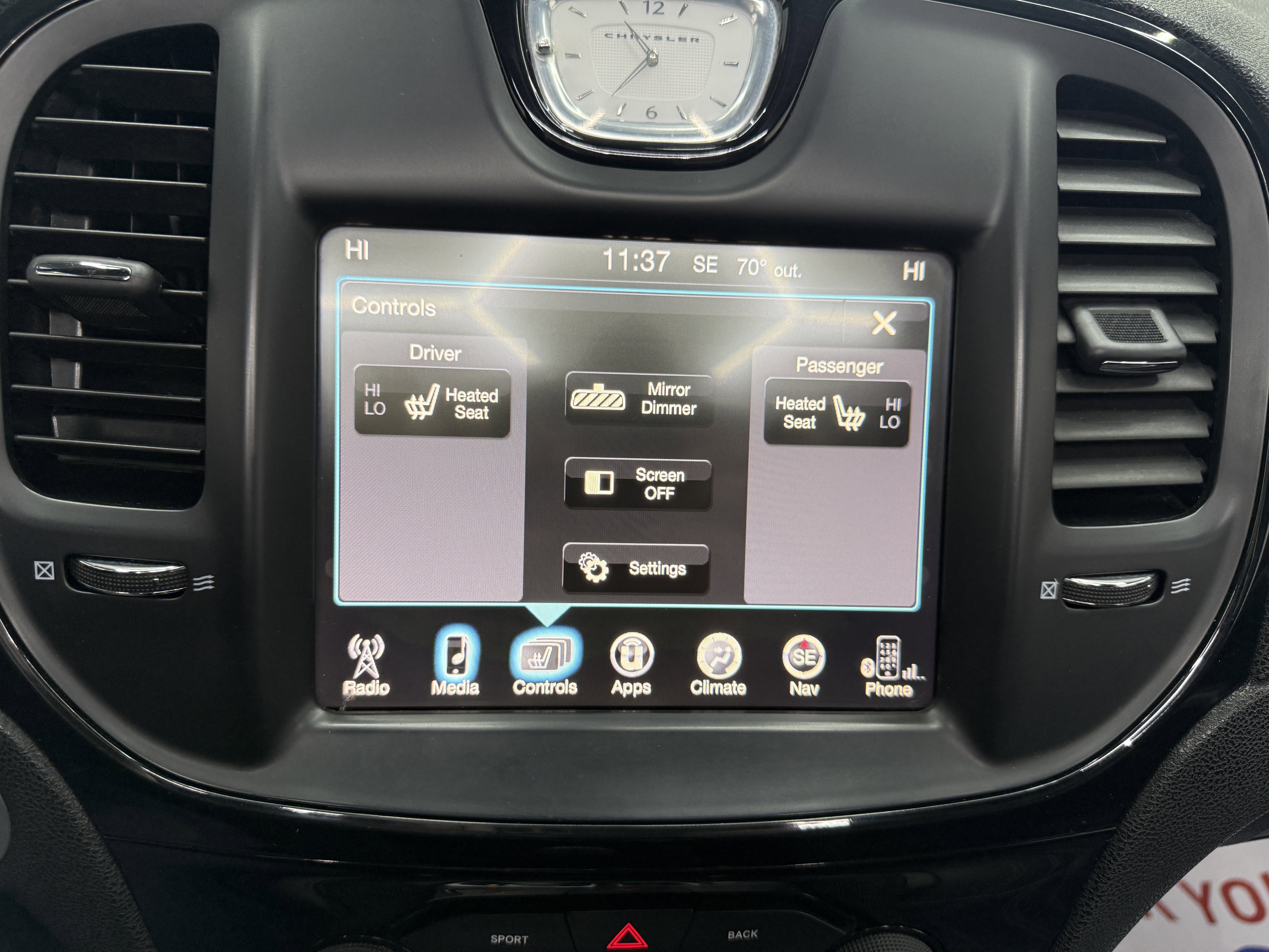 Used 2016 Chrysler 300 S image 13