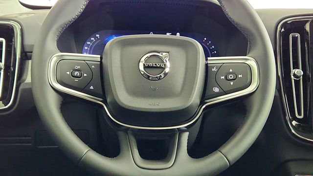 New 2026 Volvo XC40 B5 Ultra w/ Climate Package AWD/4WD image 24