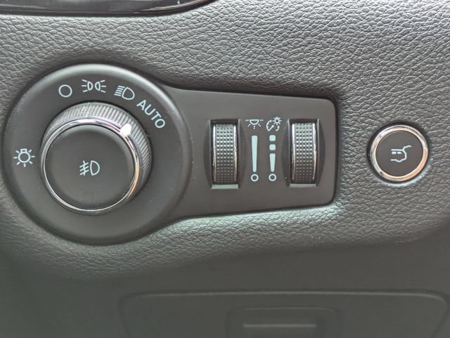 Certified 2023 Jeep Cherokee Altitude Lux AWD/4WD image 19