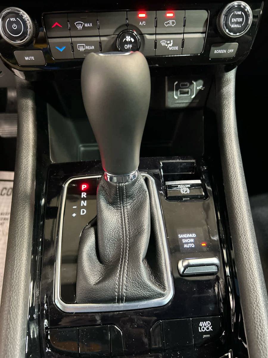 New 2026 Jeep Compass Latitude AWD/4WD image 7