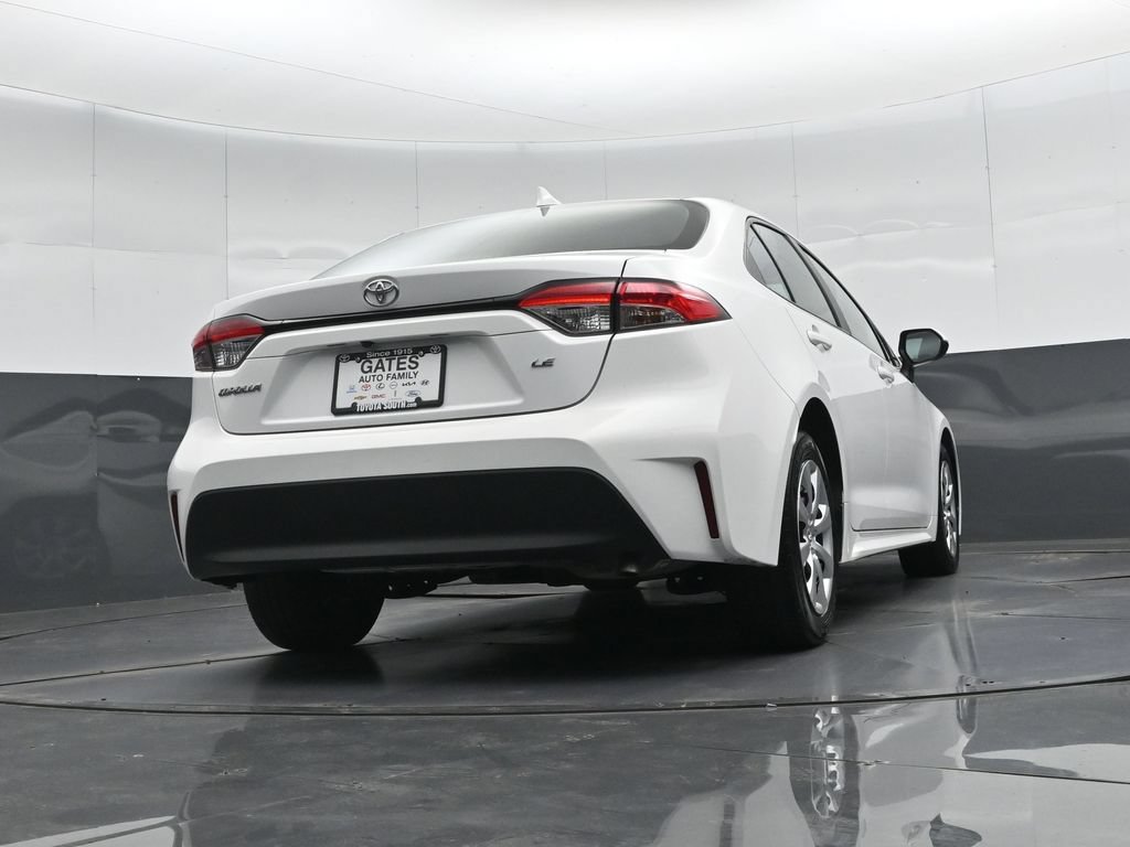 Used 2023 Toyota Corolla LE FWD image 33