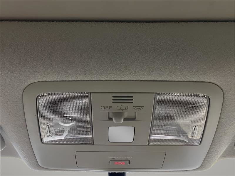 Used 2014 Toyota Prius V Five image 17