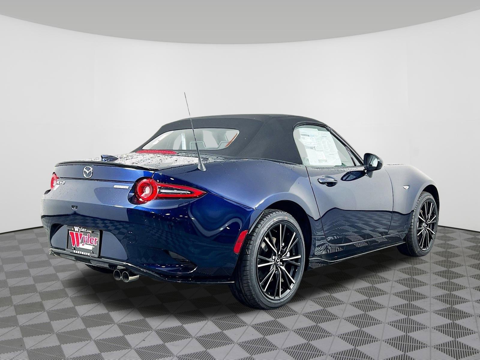 New 2025 MAZDA MX-5 Miata Grand Touring w/ Appearance Package image 26