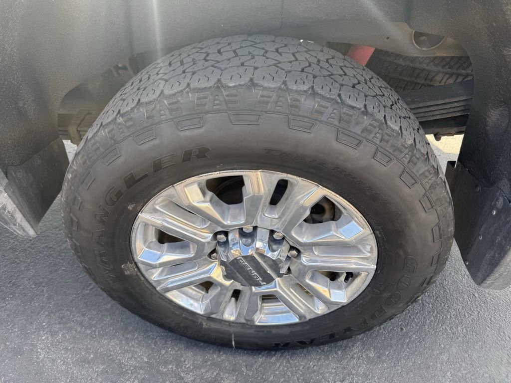 Used 2021 GMC Sierra 2500 Denali w/ Technology Package image 11