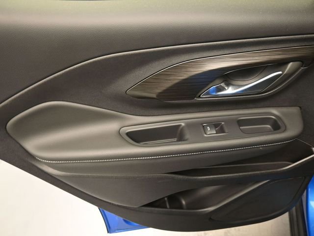 Used 2024 GMC Terrain SLE w/ Driver Convenience Package image 19