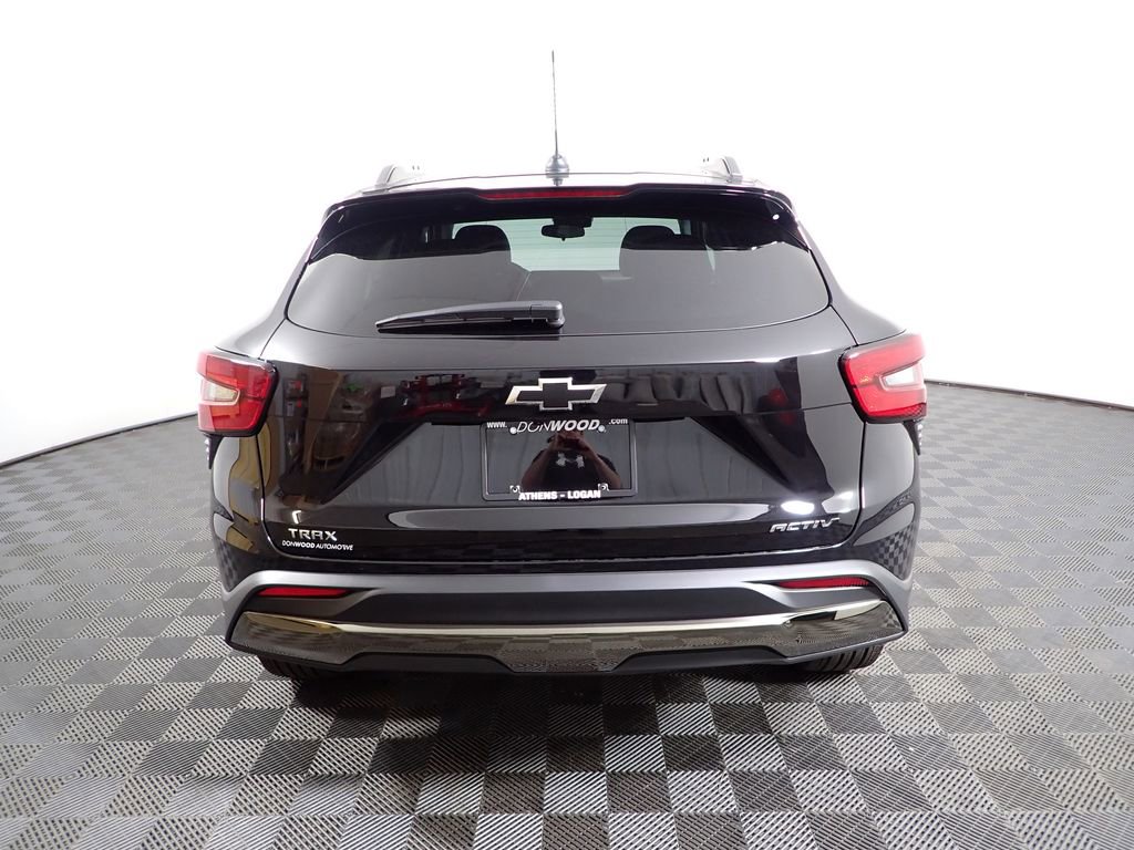 New 2026 Chevrolet Trax ACTIV FWD image 12