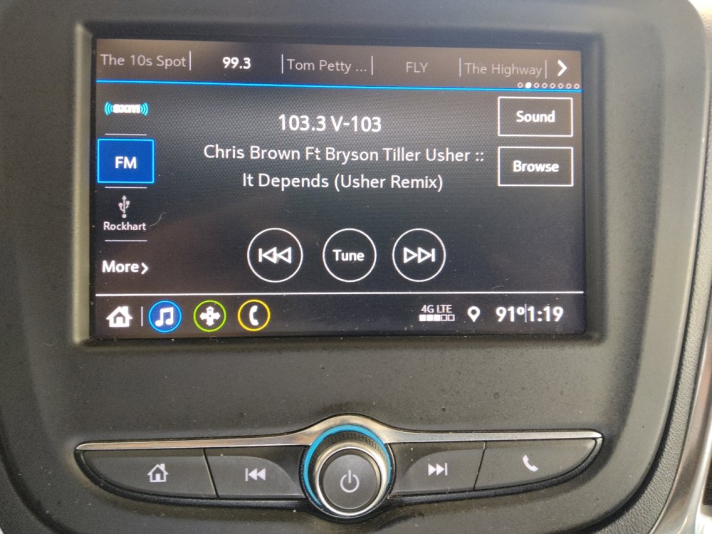 Used 2020 Chevrolet Equinox LT w/ Driver Convenience Package image 25