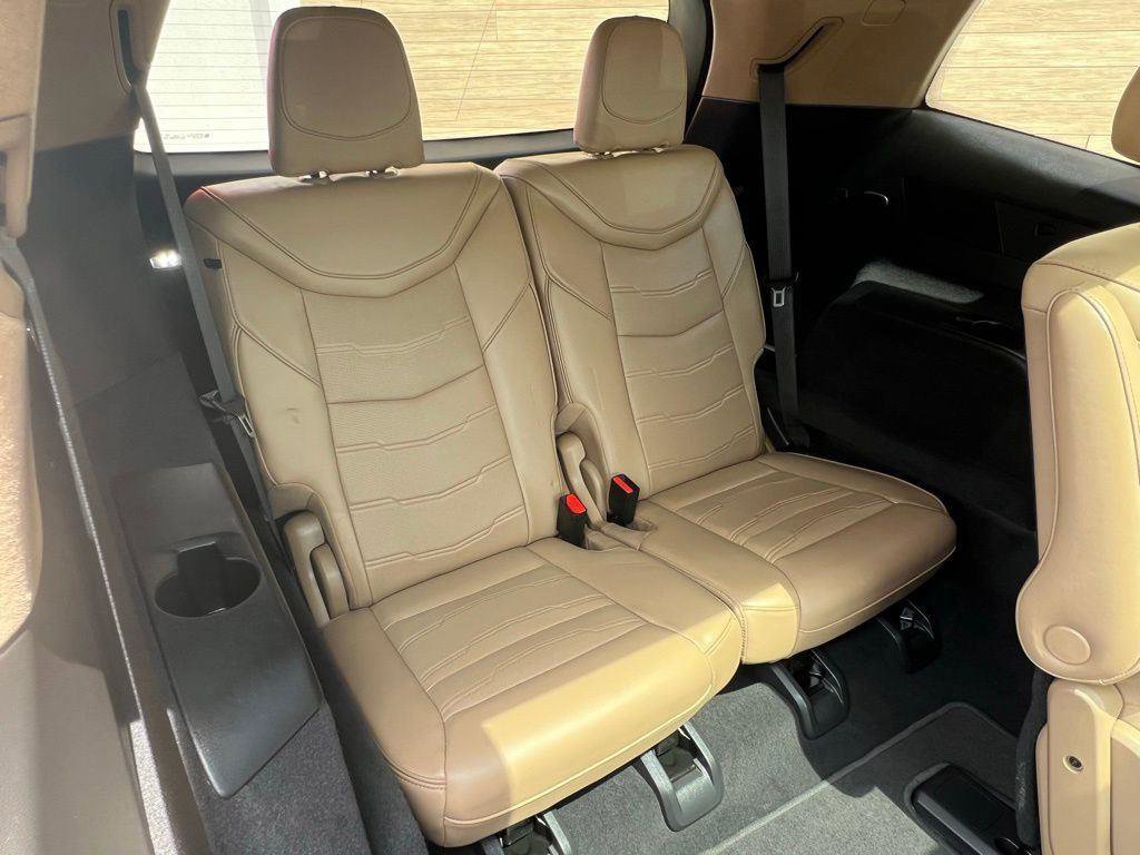 Used 2022 Cadillac XT6 Premium Luxury w/ Platinum Package image 25