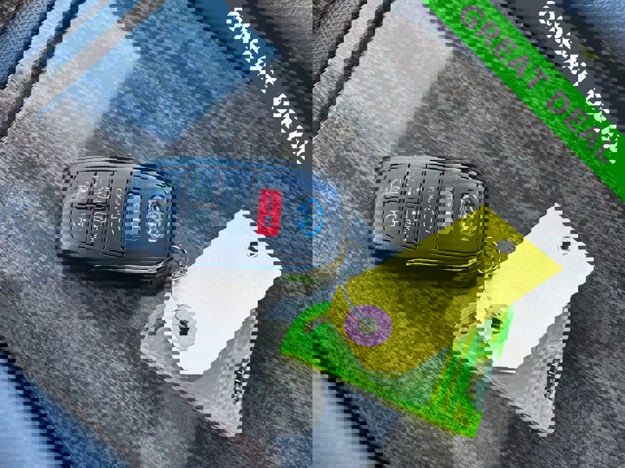 Used 2025 Toyota Sienna Platinum image 28