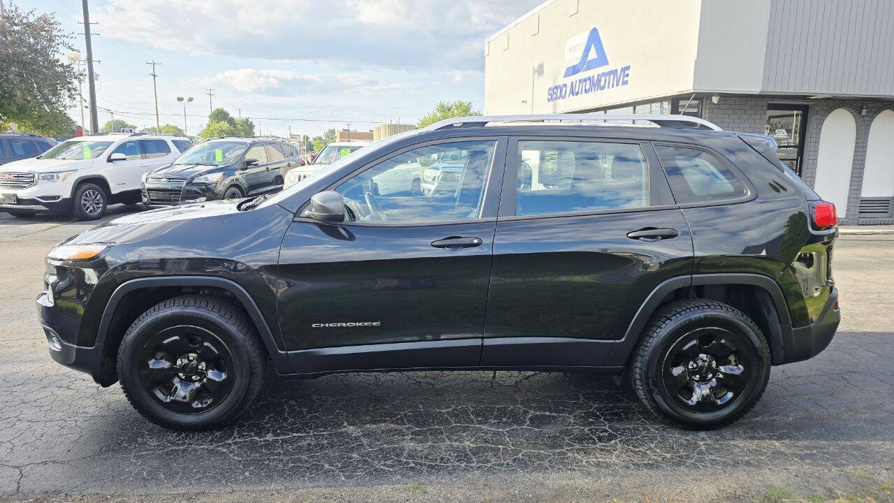 Used 2015 Jeep Cherokee Sport w/ Cold Weather Group AWD/4WD image 3