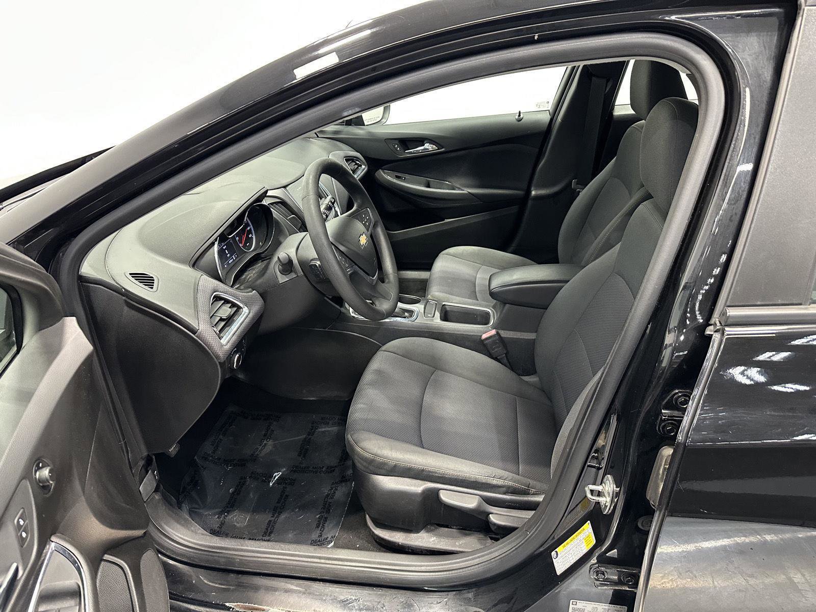 Used 2019 Chevrolet Cruze LS w/ LS Convenience Package image 11
