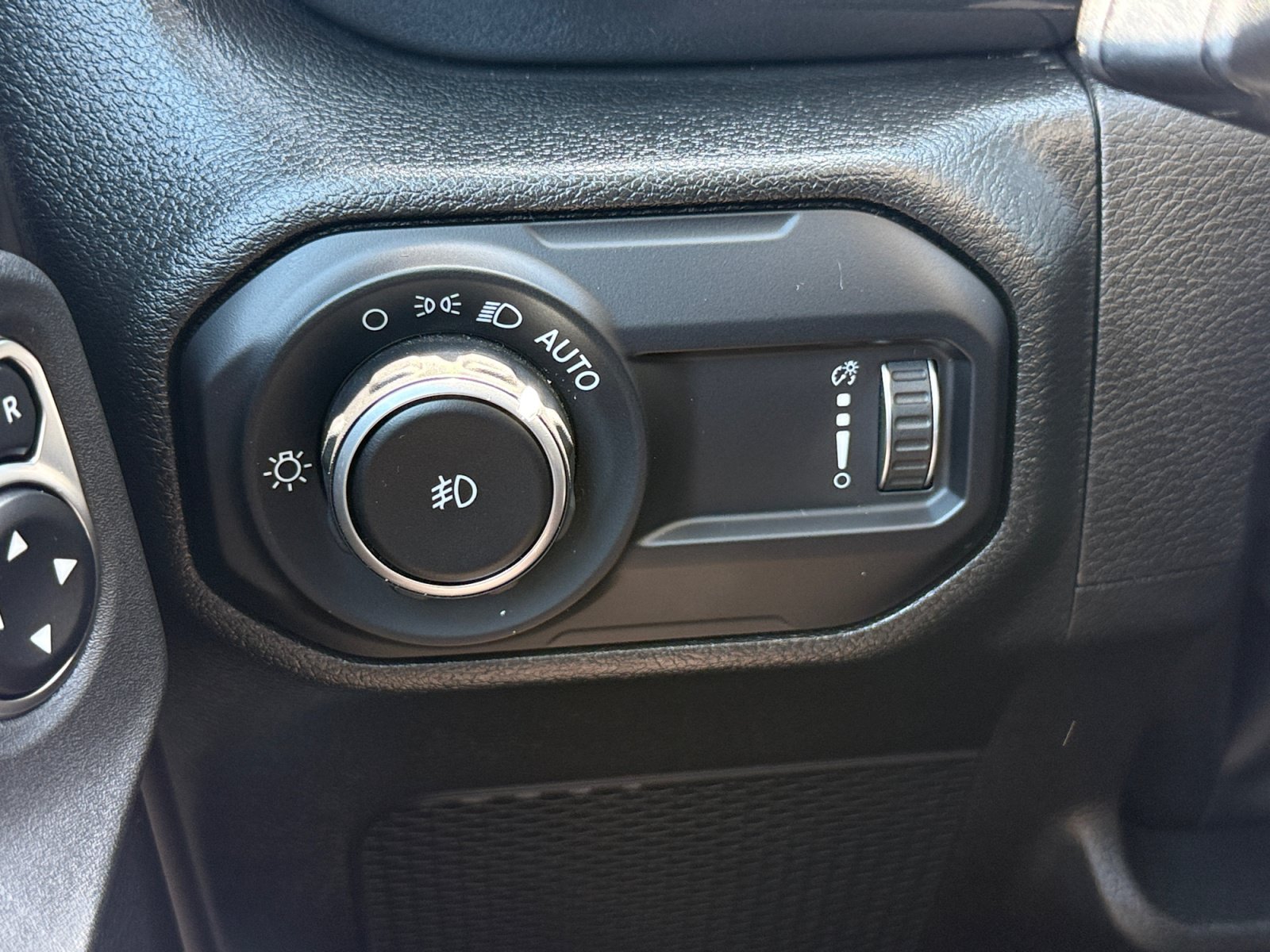 Used 2023 Jeep Wrangler Unlimited Rubicon 392 AWD/4WD image 14