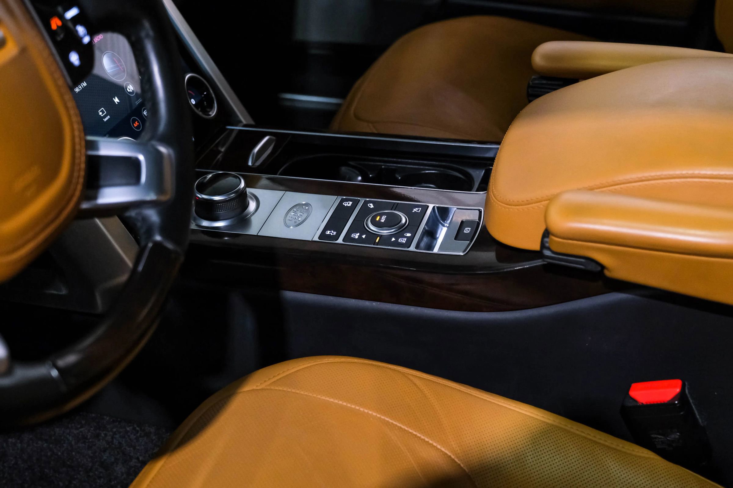 Used 2019 Land Rover Range Rover Long Wheelbase Autobiography image 31
