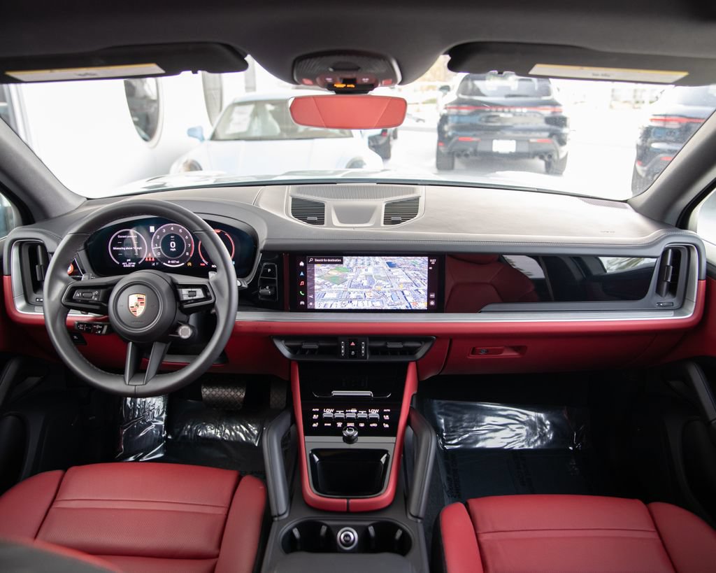 Certified 2026 Porsche Cayenne AWD/4WD image 19