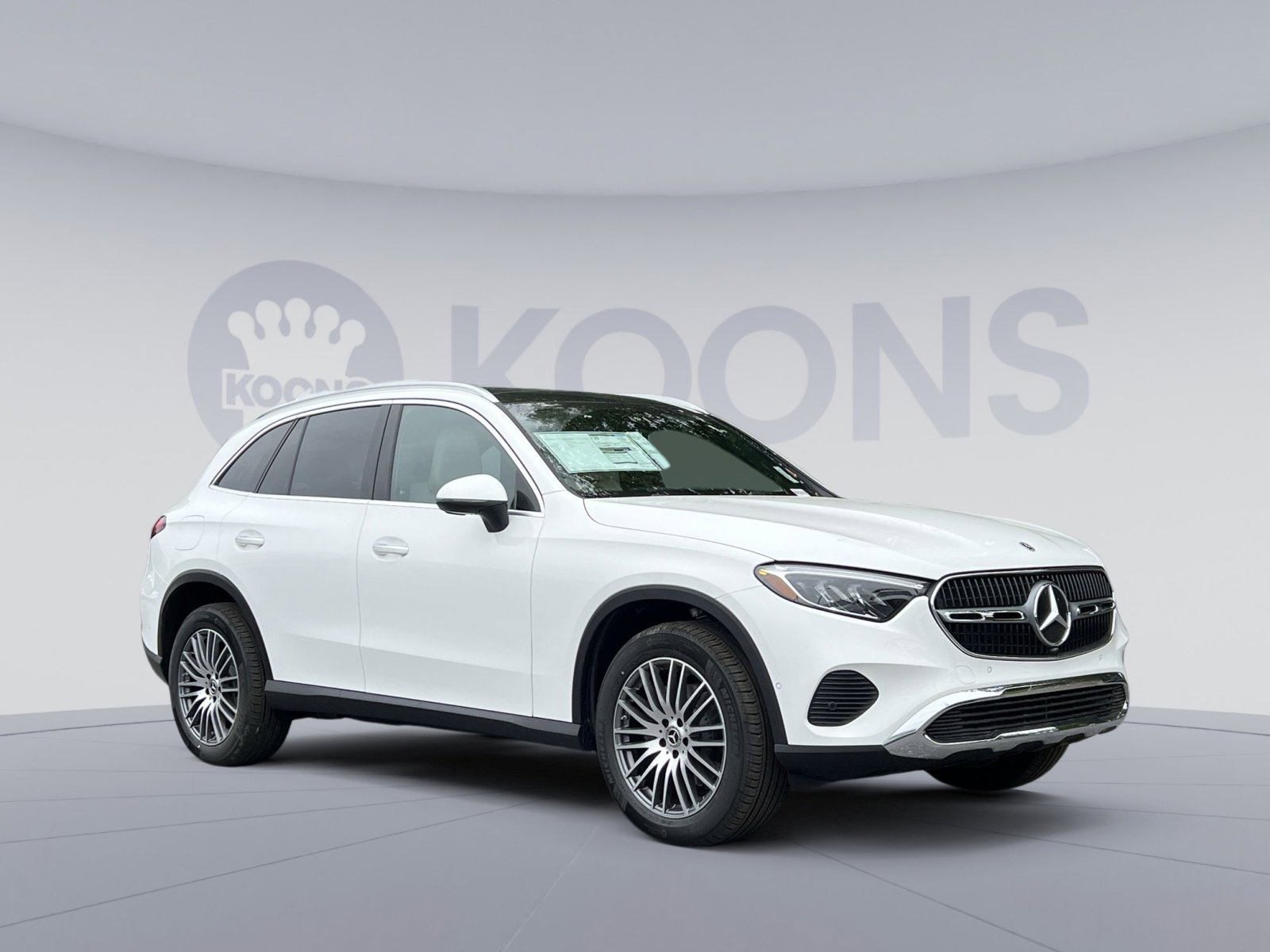 New 2026 Mercedes-Benz GLC 300 4MATIC image 2