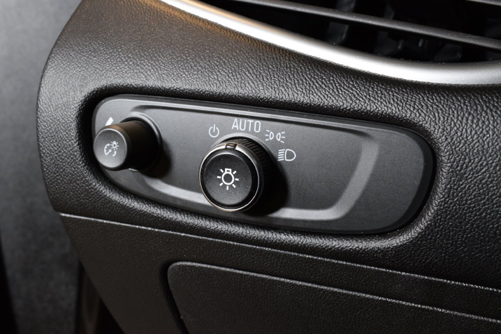 Used 2024 Chevrolet Malibu LT FWD image 17