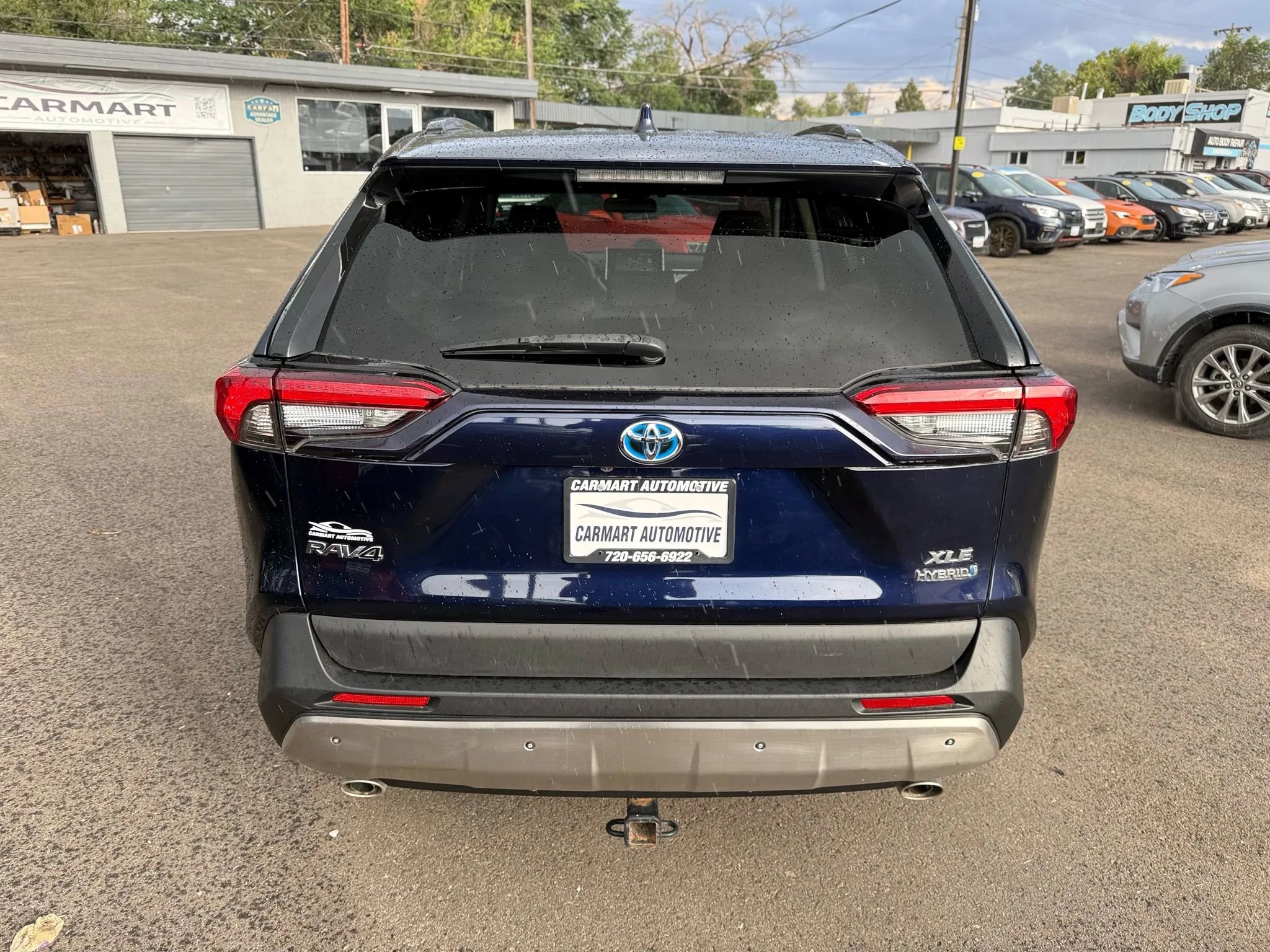 Used 2021 Toyota RAV4 XLE image 8