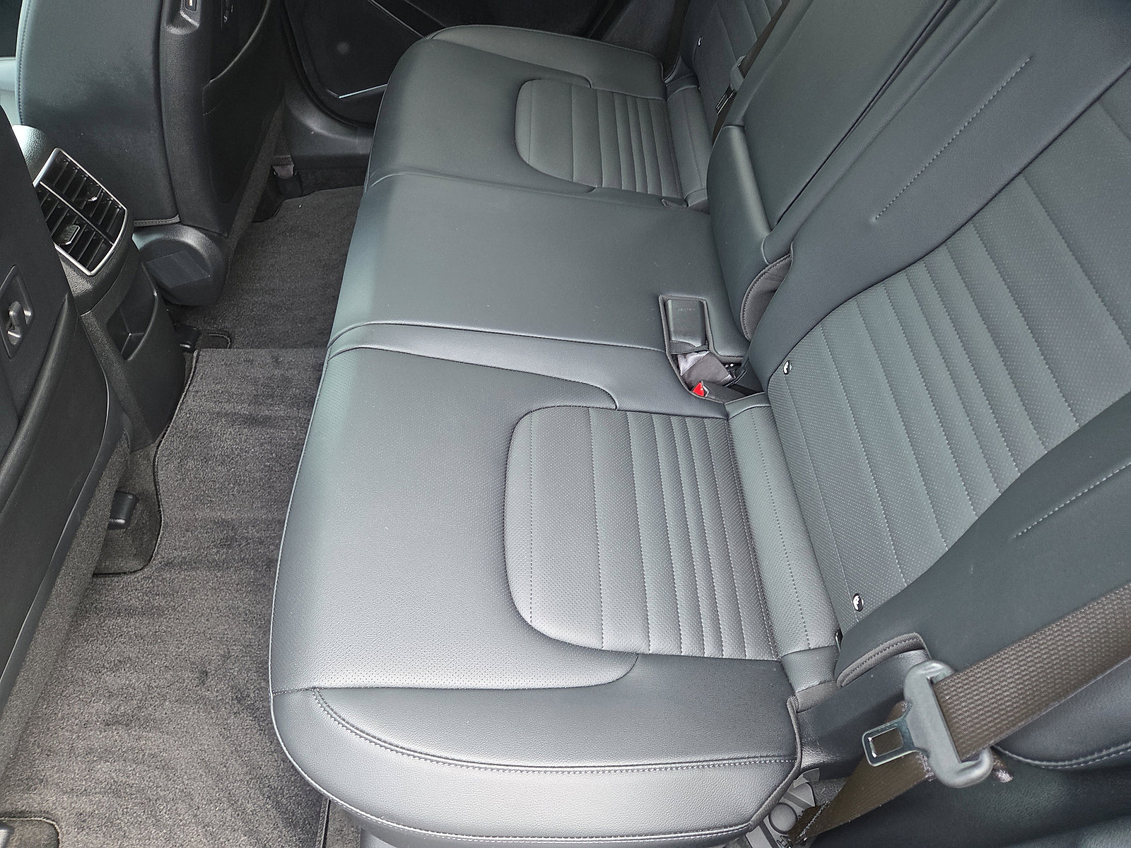 Used 2025 Kia Sportage SX Prestige image 22