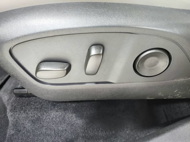 Used 2026 GMC Acadia Elevation w/ Elevation Premium Package FWD image 20