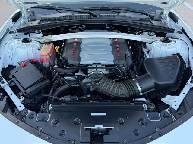 Used 2023 Chevrolet Camaro SS RWD image 6
