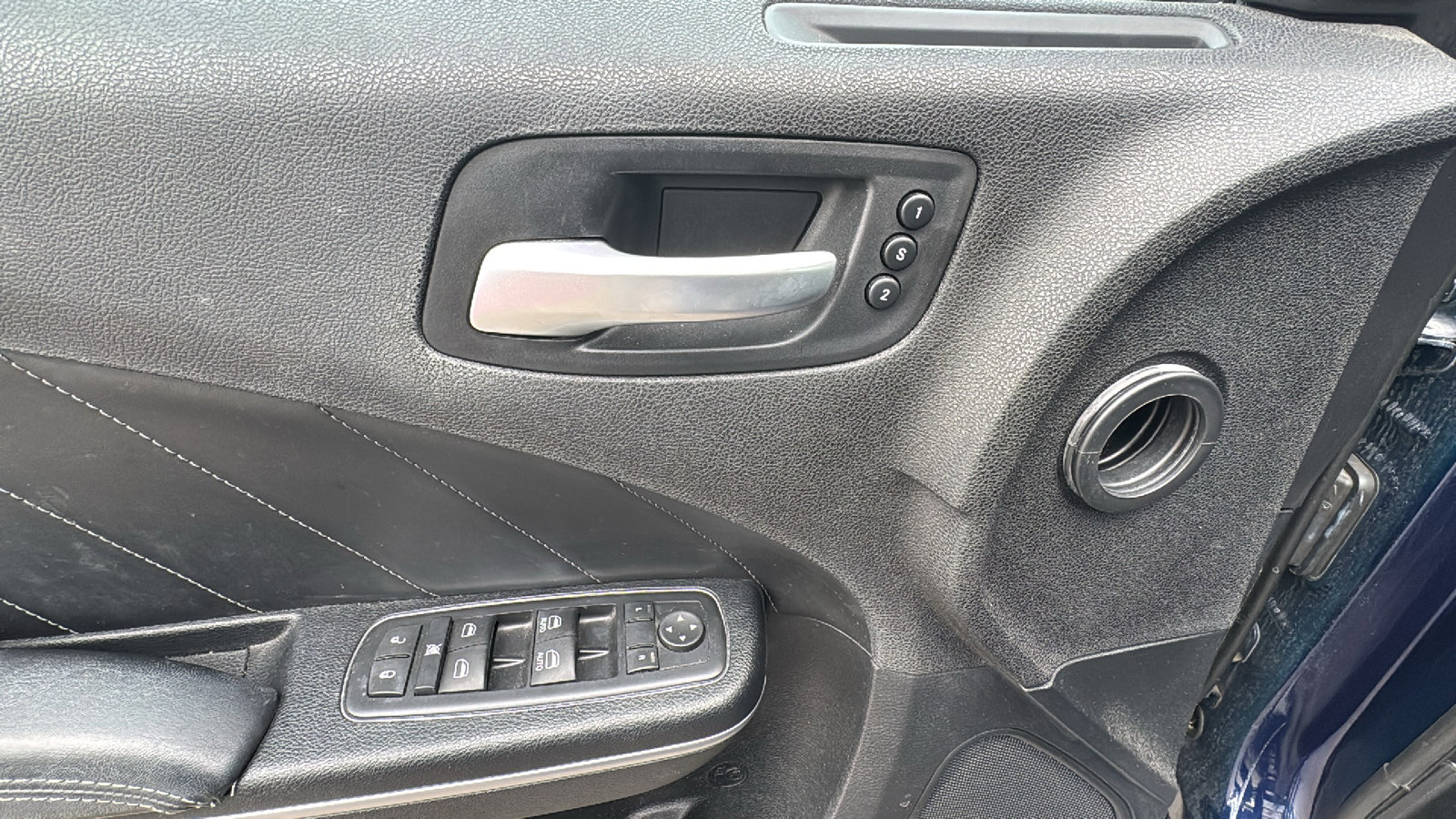 Used 2015 Dodge Charger R/T w/ Plus Group RWD image 12