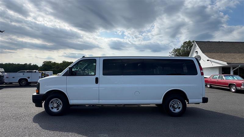 Used 2017 Chevrolet Express 3500 LS RWD image 11