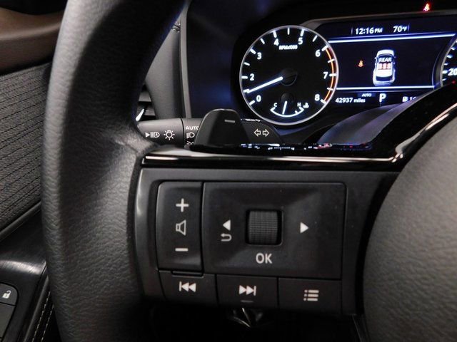 Certified 2023 Nissan Rogue SV image 36